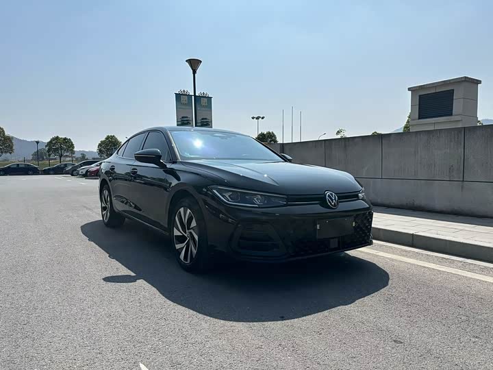 Фото 3 - Volkswagen Passat