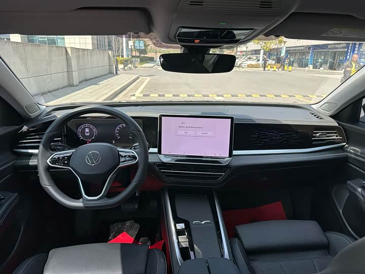 Фото 4 - Volkswagen Passat