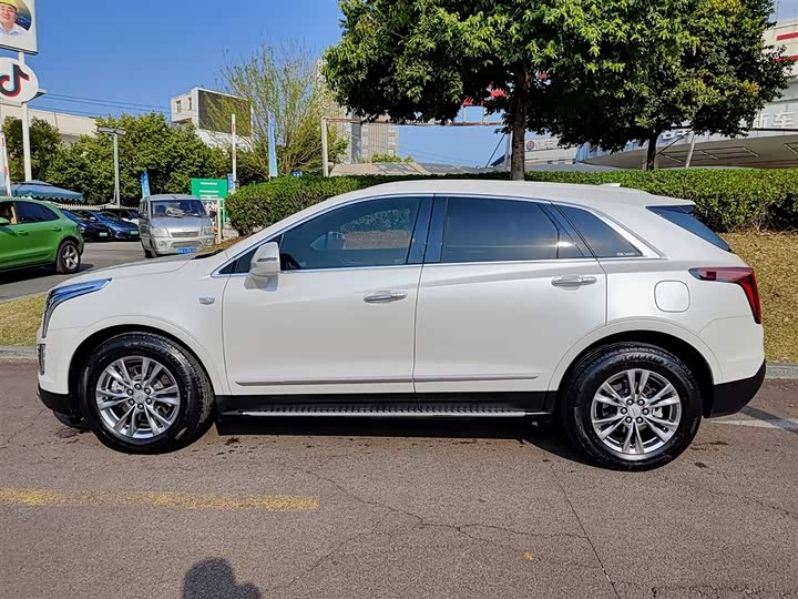 Фото 3 - Cadillac XT5