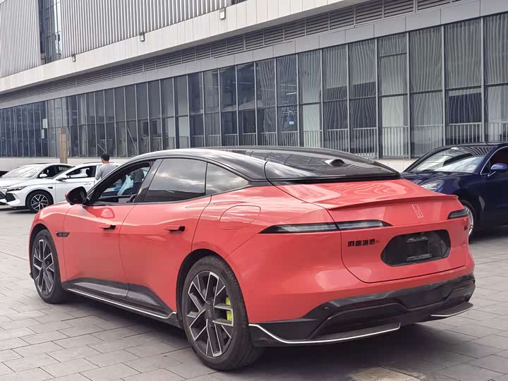 Фото 9 - Avatr 06