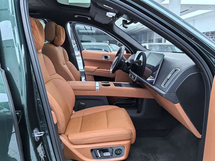 Фото 8 - LiXiang L8