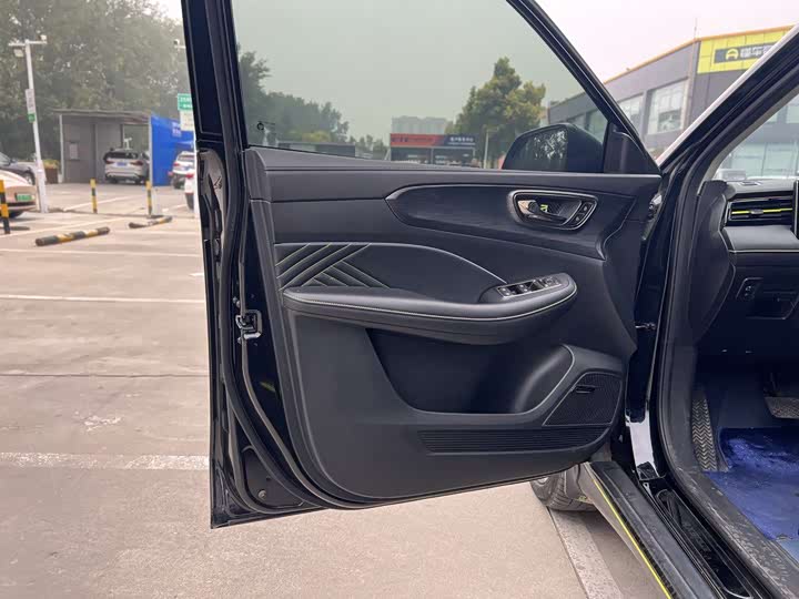 Фото 7 - Roewe RX5