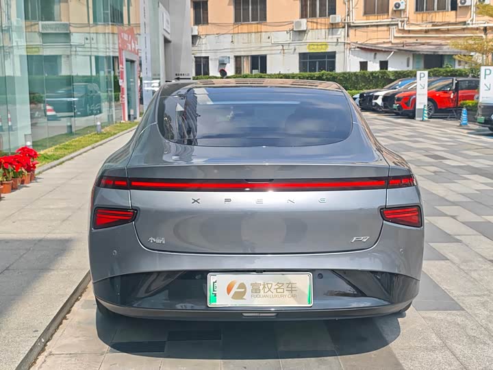 Фото 5 - XPeng P7