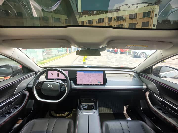 Фото 9 - XPeng P7