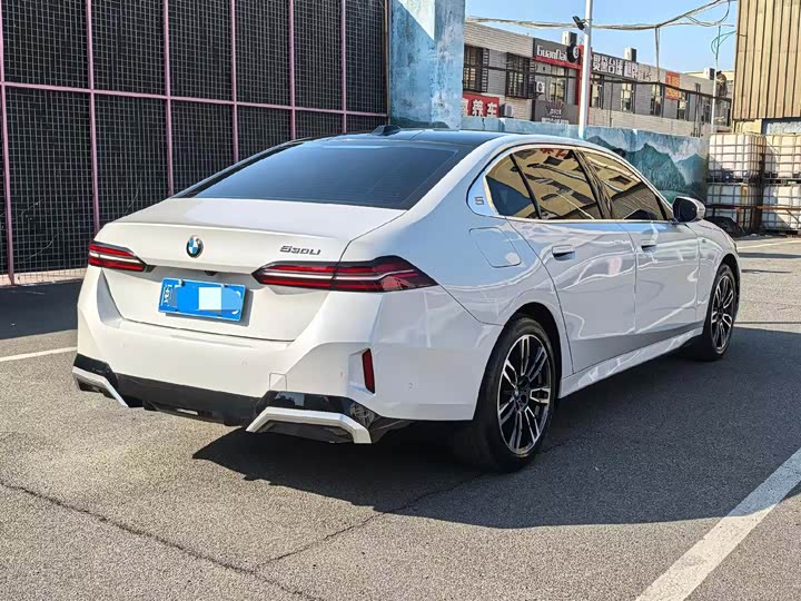 Фото 6 - BMW 5 Series