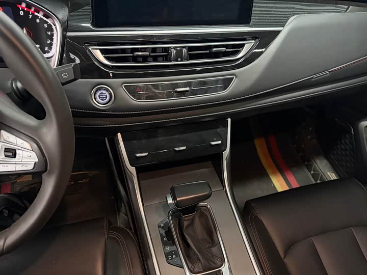 Photo 6 - Changan CS75