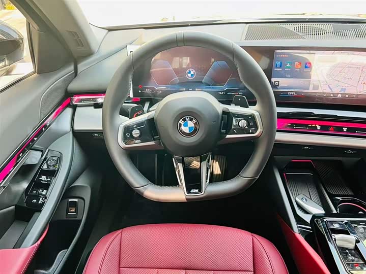 Photo 9 - BMW 5 Series