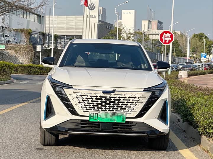 Фото 2 - Changan Oshan Z6 Hybrid