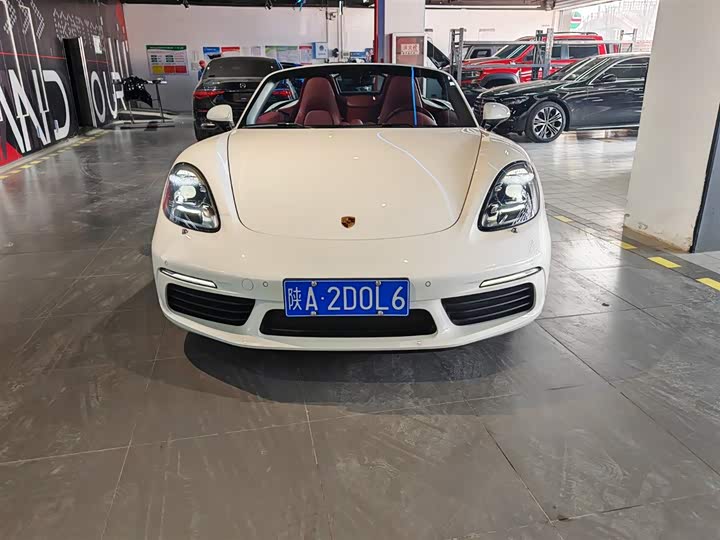 Photo 7 - Porsche 718