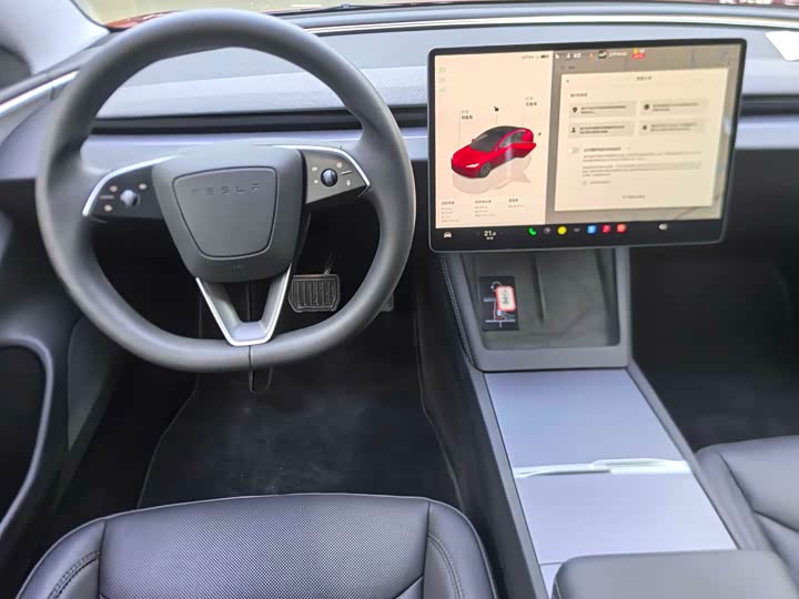 Фото 6 - Tesla Model 3