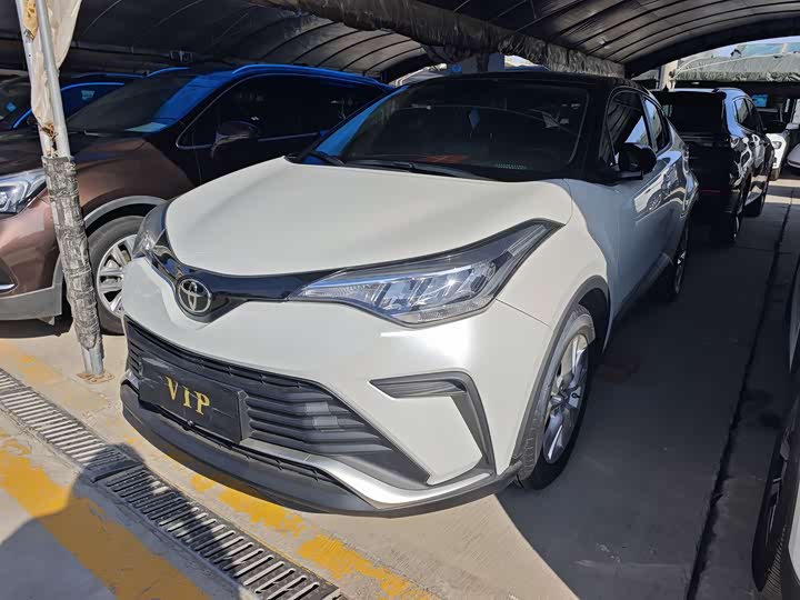 Photo 1 - Toyota Izoa