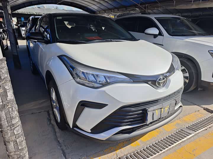 Photo 3 - Toyota Izoa