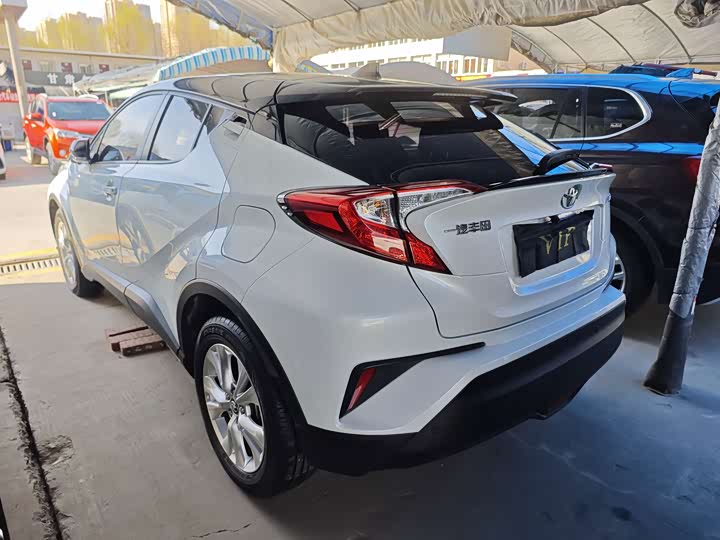 Photo 4 - Toyota Izoa