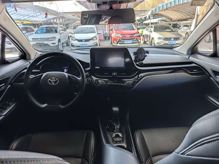 Photo 9 - Toyota Izoa