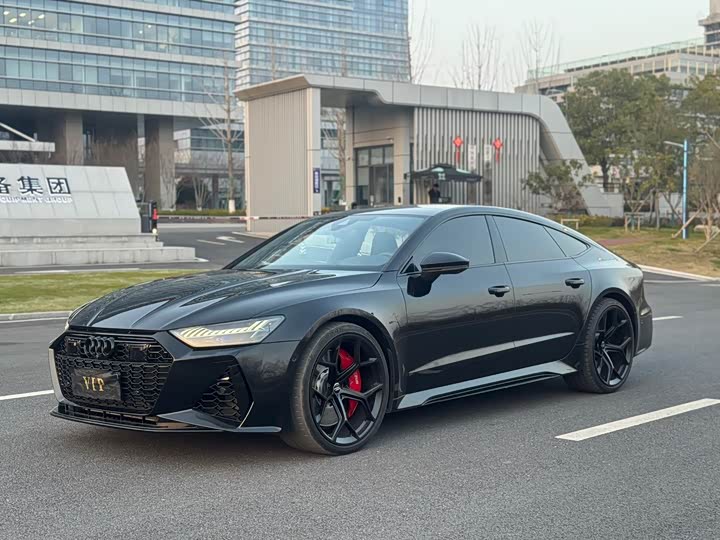 Фото 1 - Audi RS 7