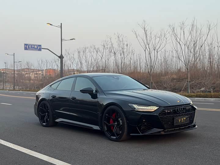 Фото 3 - Audi RS 7