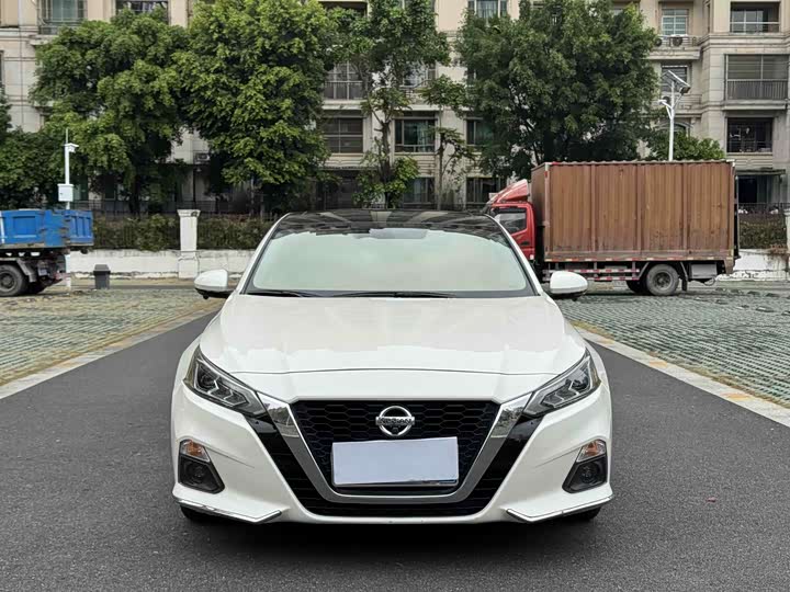 Фото 2 - Nissan Teana