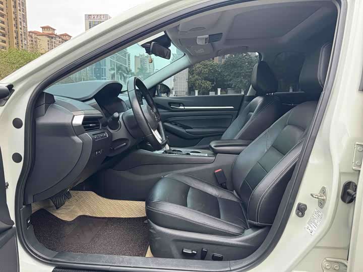 Фото 5 - Nissan Teana