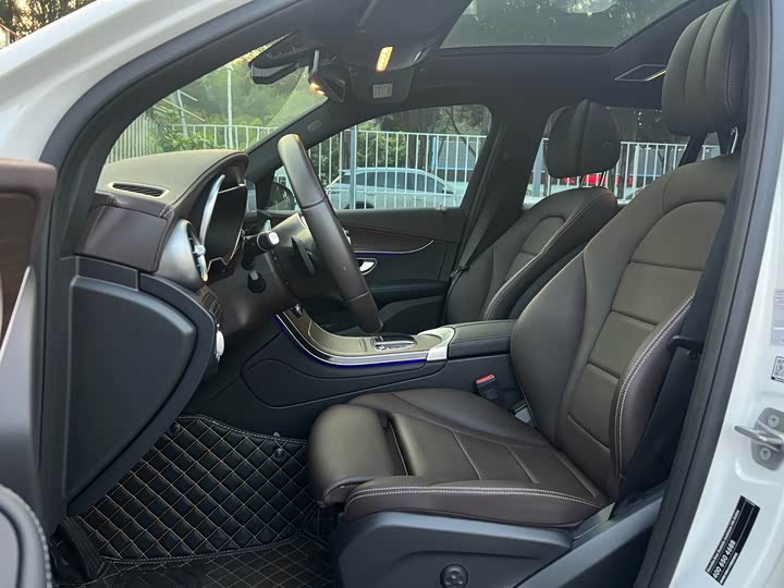 Фото 6 - Mercedes-Benz GLC-Class