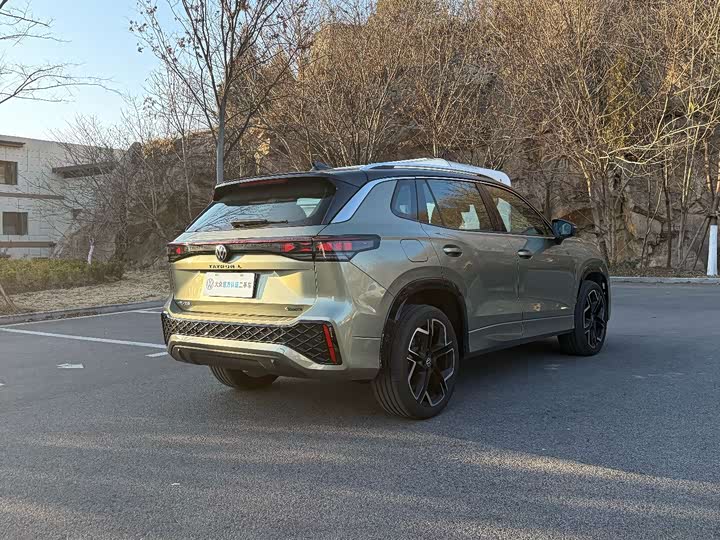 Фото 8 - Volkswagen Tayron