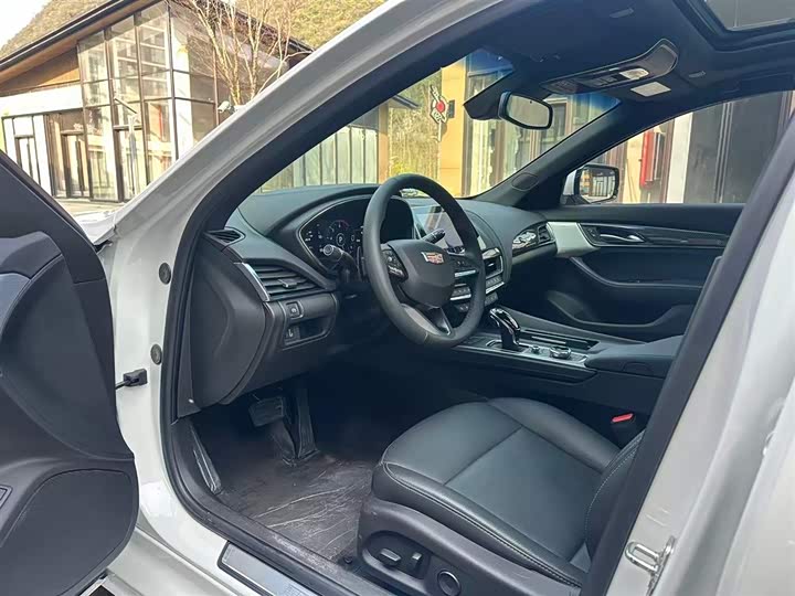 Photo 7 - Cadillac CT5