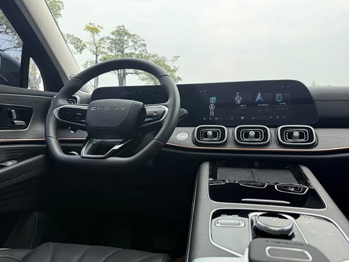 Фото 8 - Chery Tiggo 9