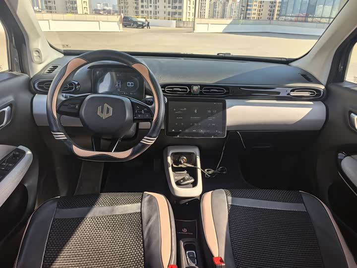 Photo 9 - Leapmotor T03