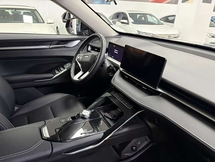 Фото 8 - Haval H6