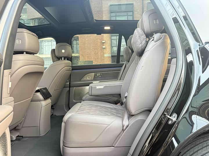 Фото 4 - Nio ES8