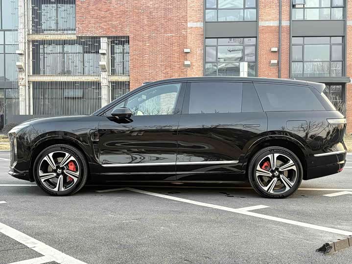 Фото 5 - Nio ES8