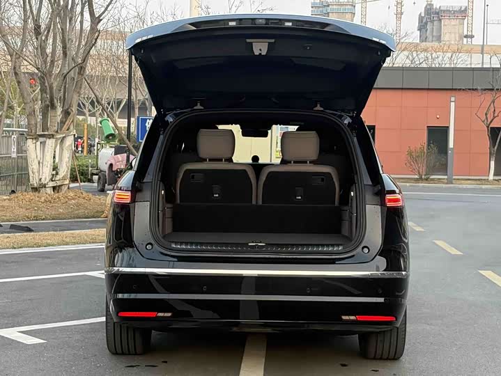 Фото 7 - Nio ES8