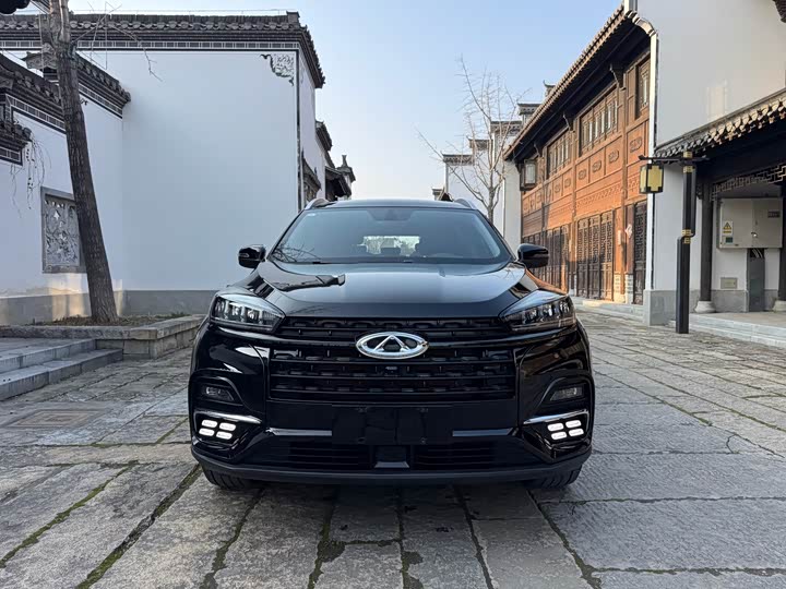 Photo 2 - Chery Tiggo 8