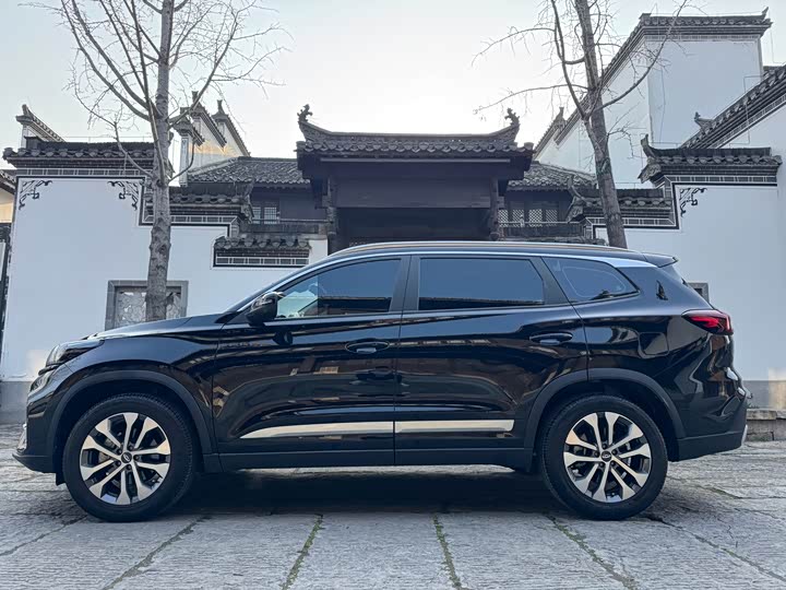 Photo 3 - Chery Tiggo 8