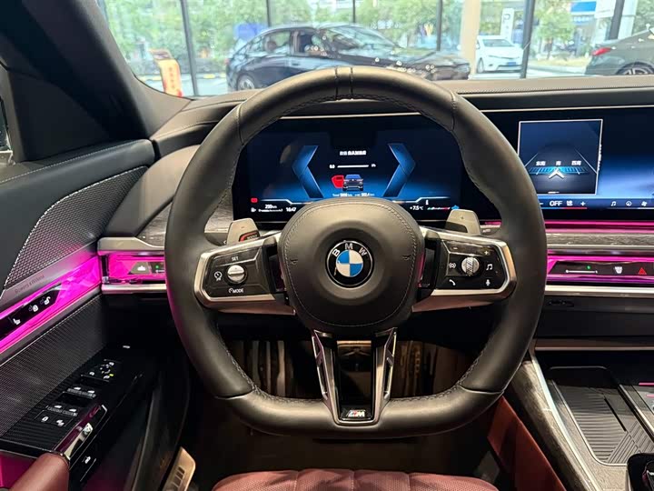 Photo 6 - BMW 7 Series