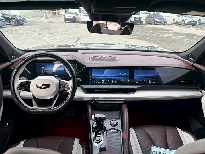 Фото 5 - Geely Monjaro