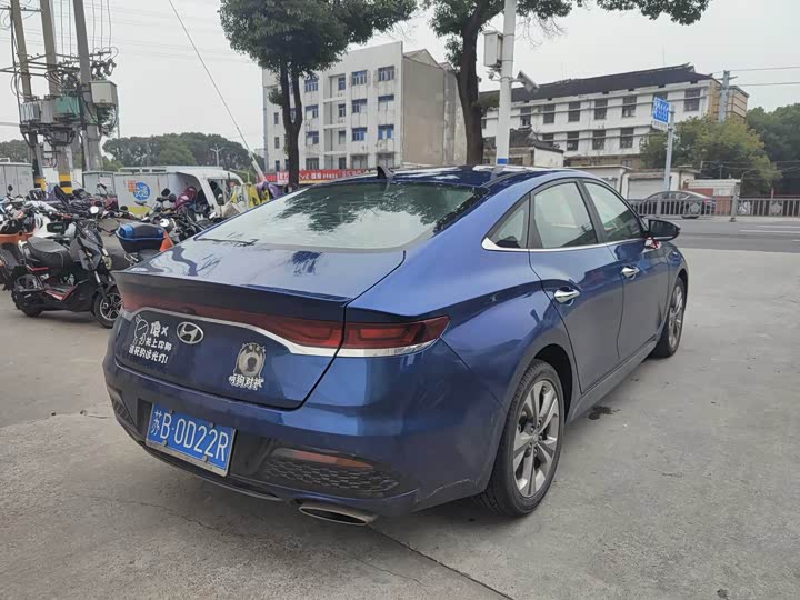 Photo 4 - Hyundai Lafesta