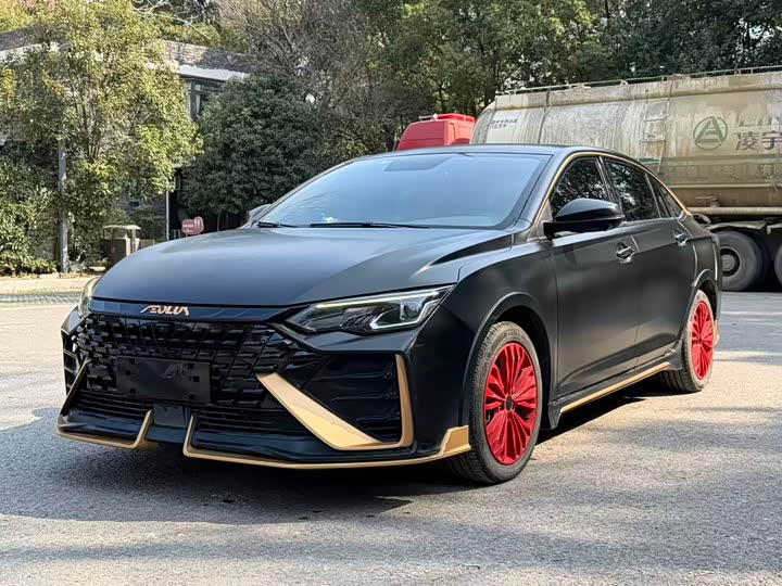 Фото 1 - Dongfeng Aeolus Yixuan Max