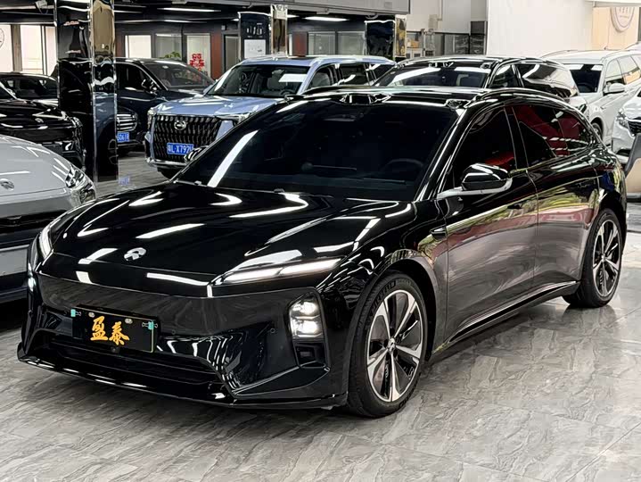 Фото 1 - Nio ET5T