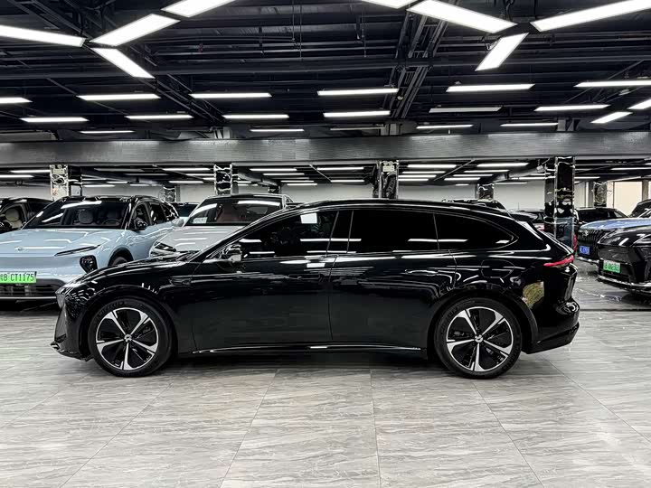 Фото 4 - Nio ET5T