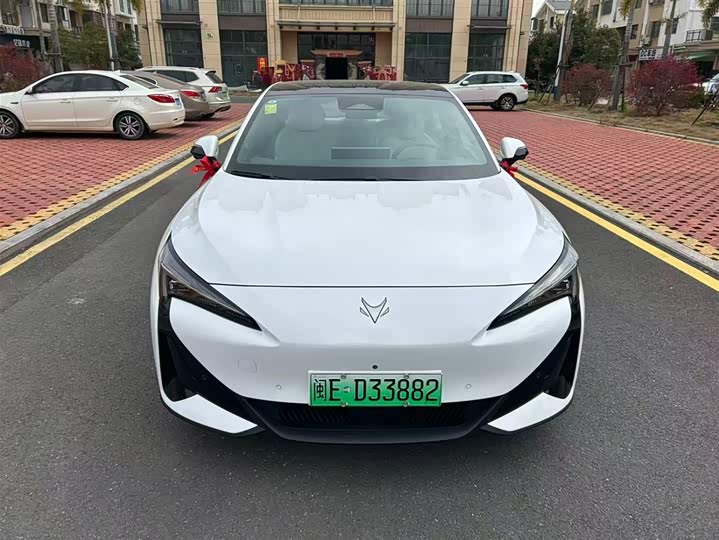 Photo 2 - BAIC Arcfox Alpha S5