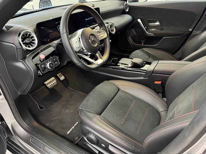 Фото 8 - Mercedes-Benz CLA-Class