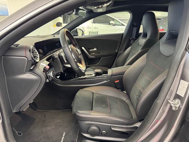 Фото 9 - Mercedes-Benz CLA-Class