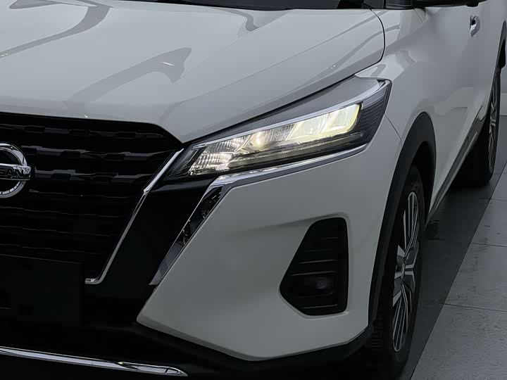 Photo 7 - Nissan Kicks