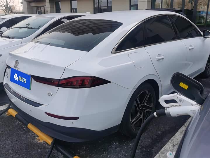 Фото 3 - Roewe D7