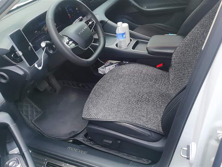 Фото 9 - Roewe D7