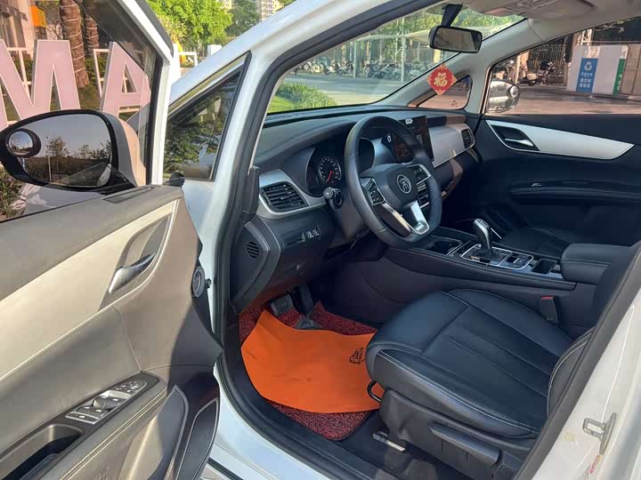 Фото 9 - BYD Song Max