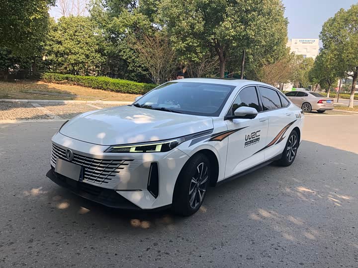 Фото 1 - Changan Yida