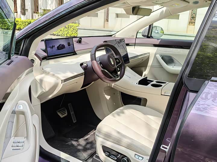 Фото 9 - Luxeed R7