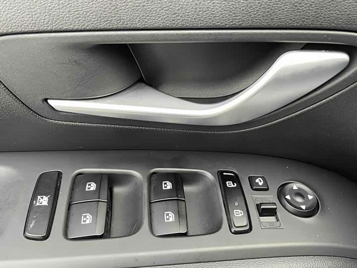 Фото 9 - Hyundai Tucson L