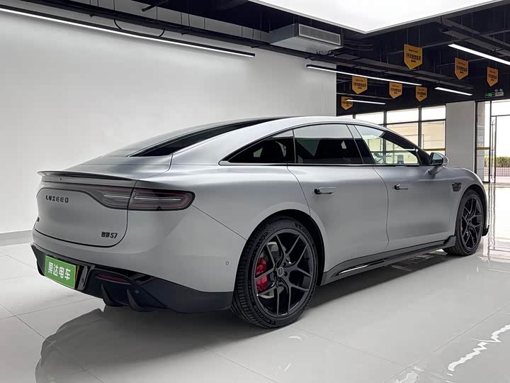 Фото 5 - Luxeed S7